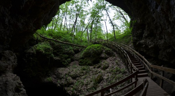 10 Beautiful Natural Wonders In Iowa You’ll Want To Explore