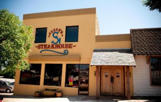 These 10 Mouth-Watering Steakhouses In Oklahoma Are A Carnivore’s Dream