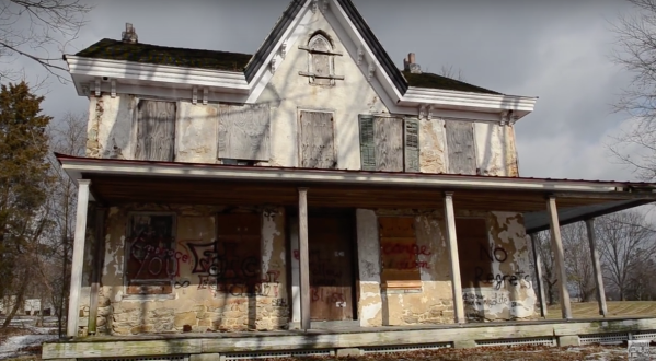 He Explored An Abandoned Witch House In Pennsylvania… And Discovered Something Chilling