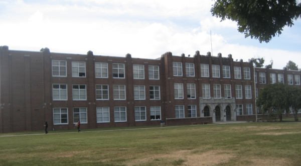 25 Signs You Went To A Small Town High School In North Carolina
