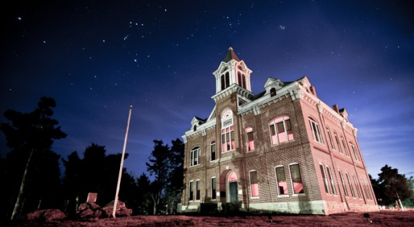 These 8 Arkansas Urban Legends Will Keep You Up At Night