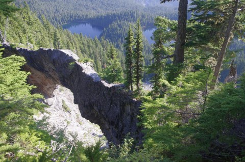 Where This Natural Bridge In Washington Takes You Is Totally Surreal