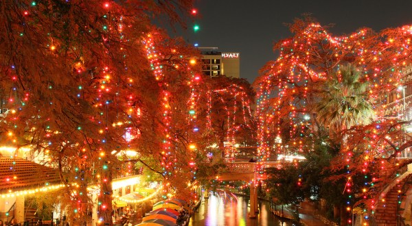 Here Are The Top 10 Christmas Towns In Texas. They’re Magical.