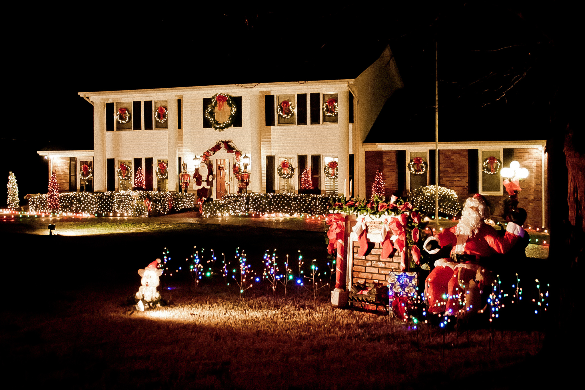 Here Are The Top 11 Christmas Towns In Tennessee. They’re Magical.