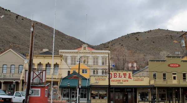 These 11 Perfectly Picturesque Small Towns In Nevada Are Delightful