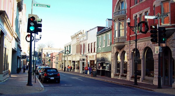 These 25 Towns In Virginia Have The Best Main Streets You Gotta Visit