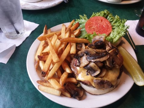 These 13 Restaurants In Virginia Have Fries So Good You Can't Handle It