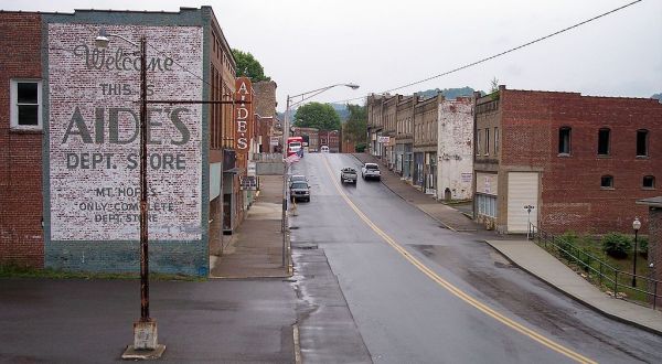 11 Tiny Towns In West Virginia Where HUGE Things Happened