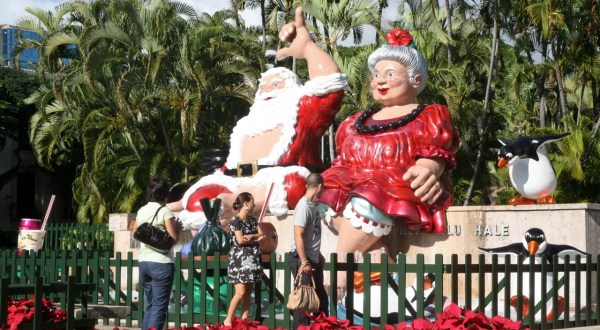 Hey, It’s Christmas In Hawaii. Here’s What Santa Brought You!