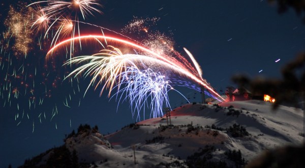8 Epic Firework Shows In Alaska That Will Blow You Away This Year