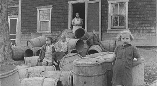 25 Rare Photos Taken In Maine During The Great Depression