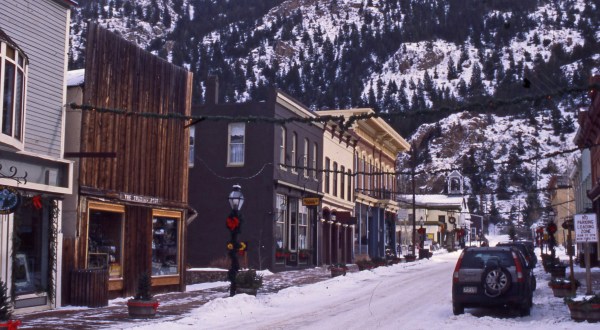 Here Are The Top 11 Christmas Towns In Colorado. They’re Magical.