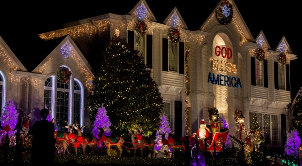 These 14 Places In Kentucky Have The Most Unbelievable Christmas Decorations