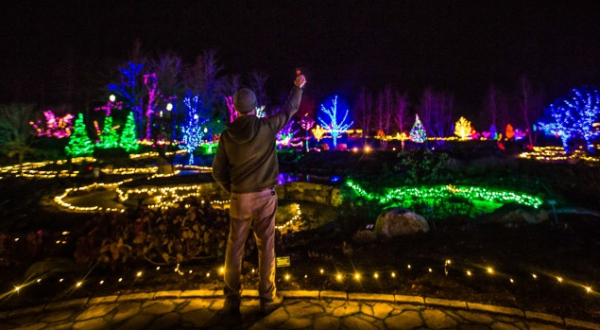 Here Are The 7 Best Christmas Displays In Maine. They’re Magical.