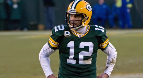 These 10 Reactions to Aaron Rodgers’ Hail Mary are PRICELESS