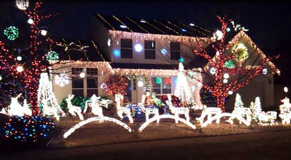 These 7 Houses In Wisconsin Have The Most Unbelievable Christmas Decorations