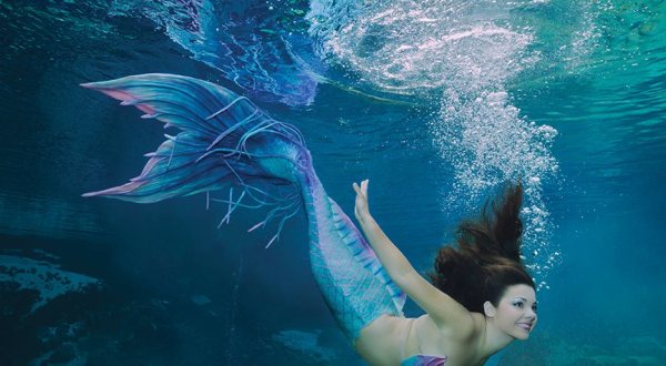 These 18 Magical Photos Of Florida’s Live Mermaid City Will Leave You Speechless