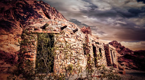 These 18 Unbelievable Ruins In Nevada Will Transport You To The Past