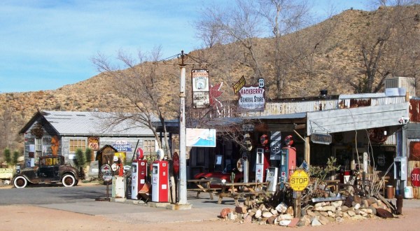 Most People Don’t Know These 10 Super Tiny Towns In Arizona Exist