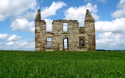 These 8 Unbelievable Ruins In Iowa Will Transport You To The Past