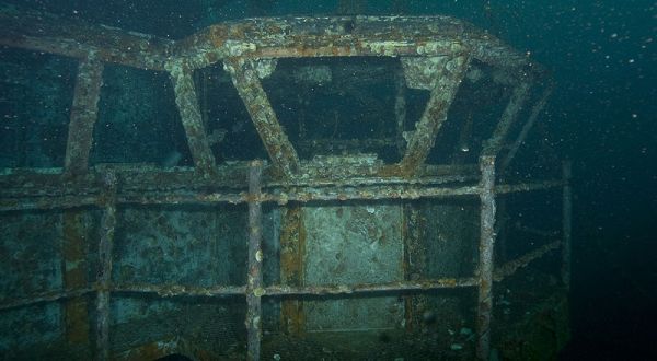 This Sunken Aircraft Carrier That Lives Below Florida’s Waters Is Eerily Enchanting