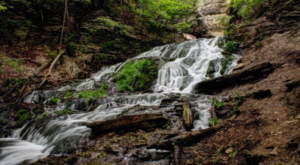 Everyone In Iowa Must Visit This Epic Waterfall As Soon As Possible