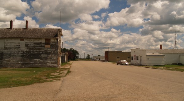 10 Super Tiny Towns In North Dakota You May Not Know Exist
