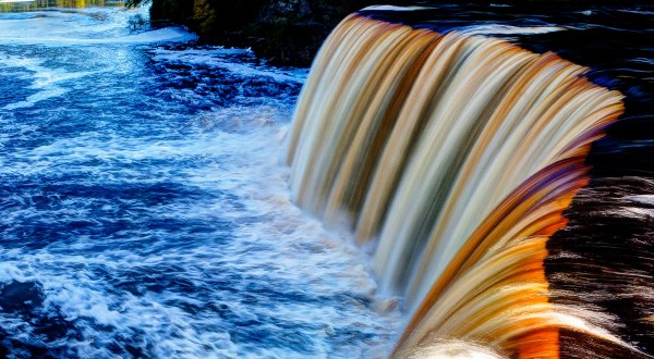 Everyone In Michigan Must Visit This Epic Waterfall As Soon As Possible
