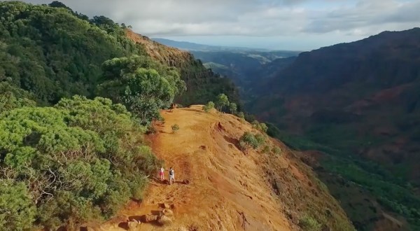 Here Is Never Before Seen Footage Of Hawaii’s Stunning “Garden Isle”