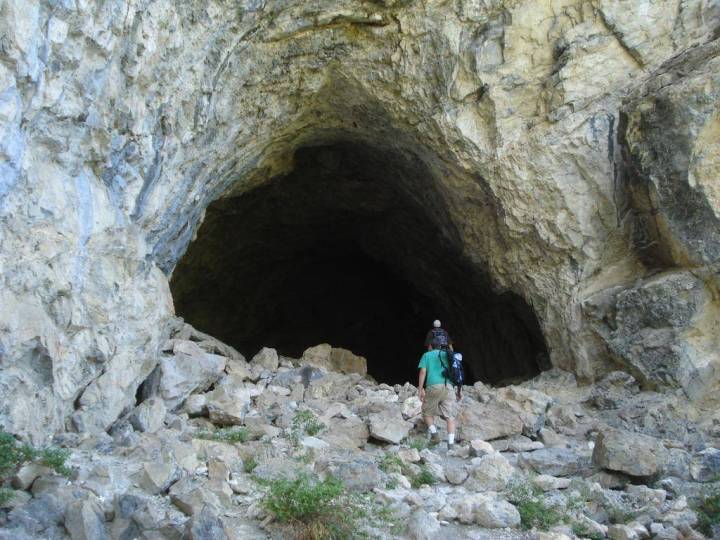 echo caves tours