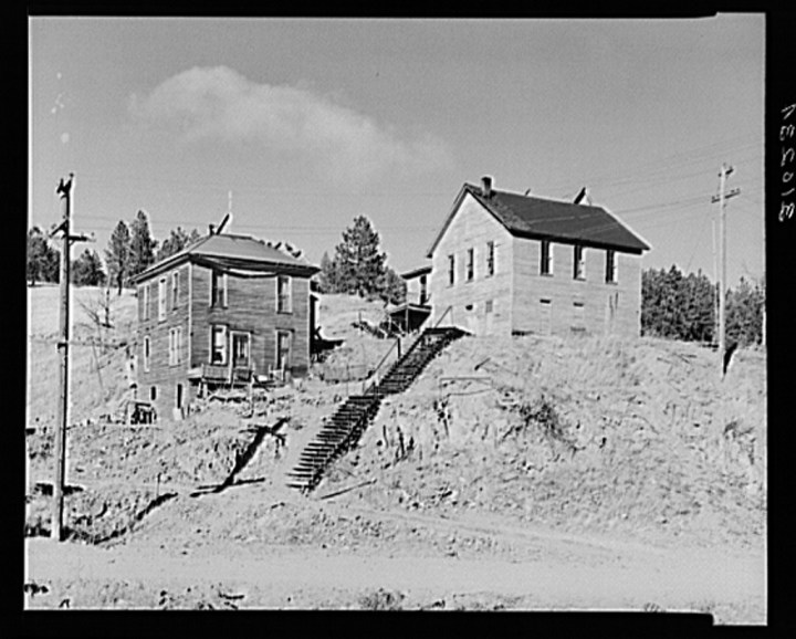 old houses - - life in south dakota