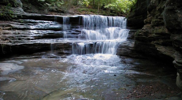 Everyone In Illinois Must Visit This Epic Waterfall As Soon As Possible