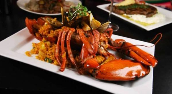 12 Restaurants You Have To Visit In Rhode Island Before You Die