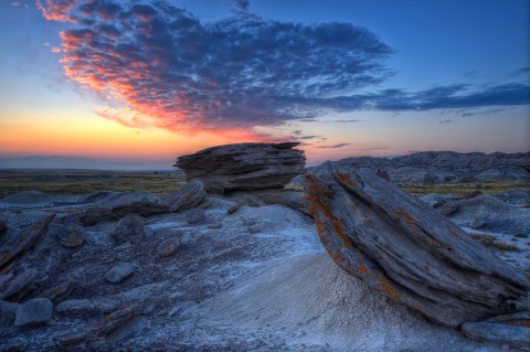 A Jaw Dropping Place In Nebraska, Toadstool Geologic Park Is Like Stepping Onto Another Planet