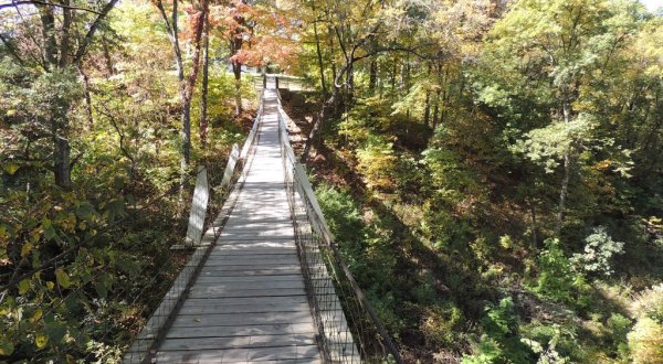 This Terrifying Swinging Bridge In Iowa Will Make Your Stomach Drop