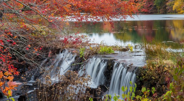 These 10 Hidden Waterfalls In Rhode Island Will Take Your Breath Away