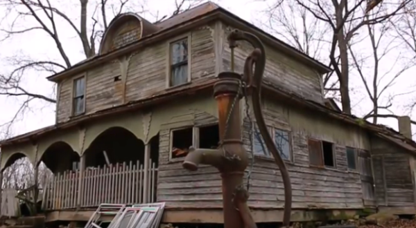 This Mesmerizing Footage Of An Abandoned Missouri Plantation Will Blow Your Mind