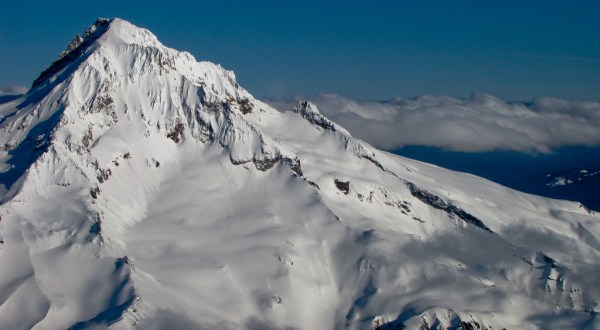 This Epic Mountain In Oregon Will Drop Your Jaw