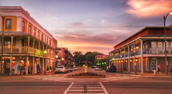 These 10 Towns In Mississippi Have The Best Main Streets You Gotta Visit