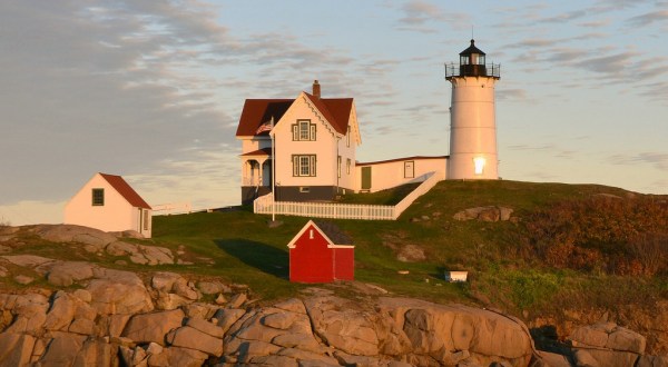These 11 Historic Lighthouses In Maine Are Simply Incredible To See