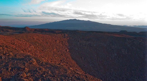 This Epic Mountain In Hawaii Will Drop Your Jaw