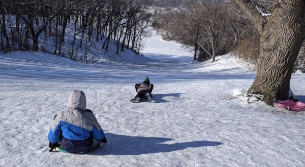 Here Are the 7 Best Places To Go Sledding In South Dakota This Winter