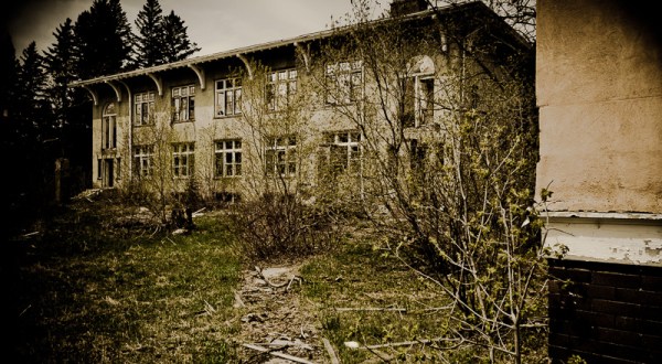 This Creepy Sanatorium In North Dakota Is The Stuff Nightmares Are Made Of