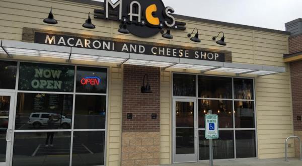 10 Uniquely Themed Restaurants That Will Transform Your Wisconsin Dining Experience