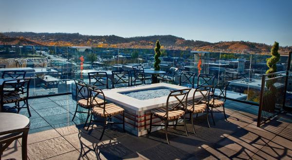 5 Restaurants With Incredible Rooftop Dining In South Dakota