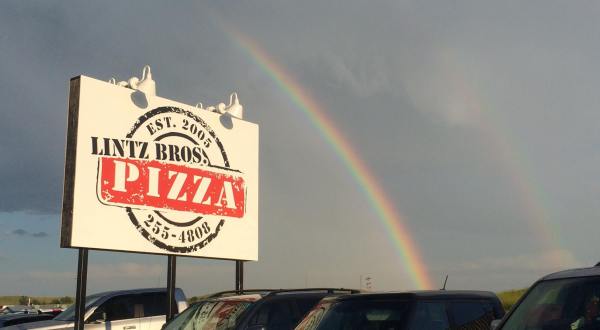 These 9 Pizza Places In South Dakota Are So Good That Your Mouth May Explode