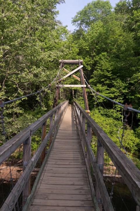 This Terrifying Swinging Bridge In Georgia Will Make Your Stomach Drop