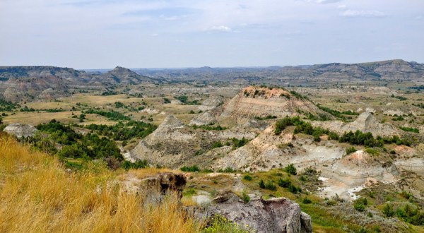 If You Live In North Dakota, You Must Visit This Amazing National Park