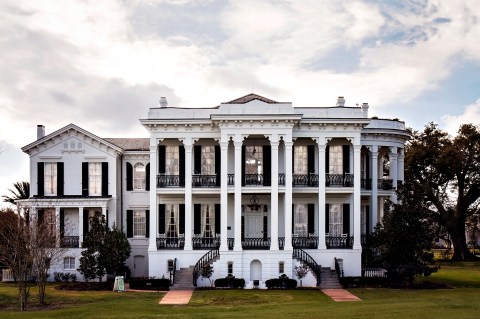 You’ll Want To Visit These 11 Houses In Louisiana For Their Incredible Pasts