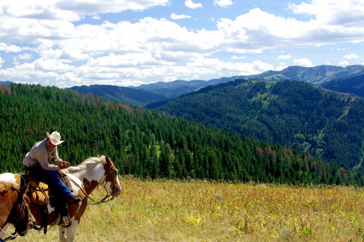 Idaho Bucket List - Horseback riding